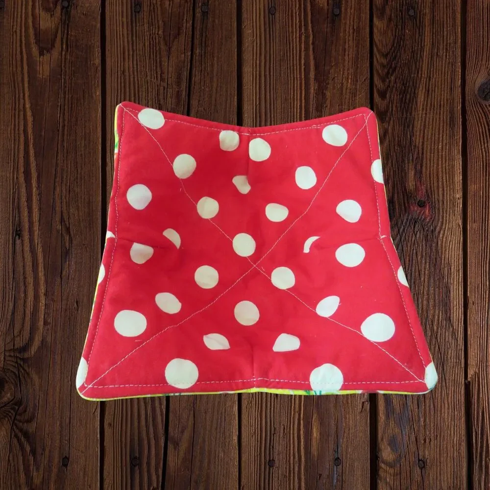 Reversible Microwave Bowl Cozy, Cherries and Red and White Polka Dots